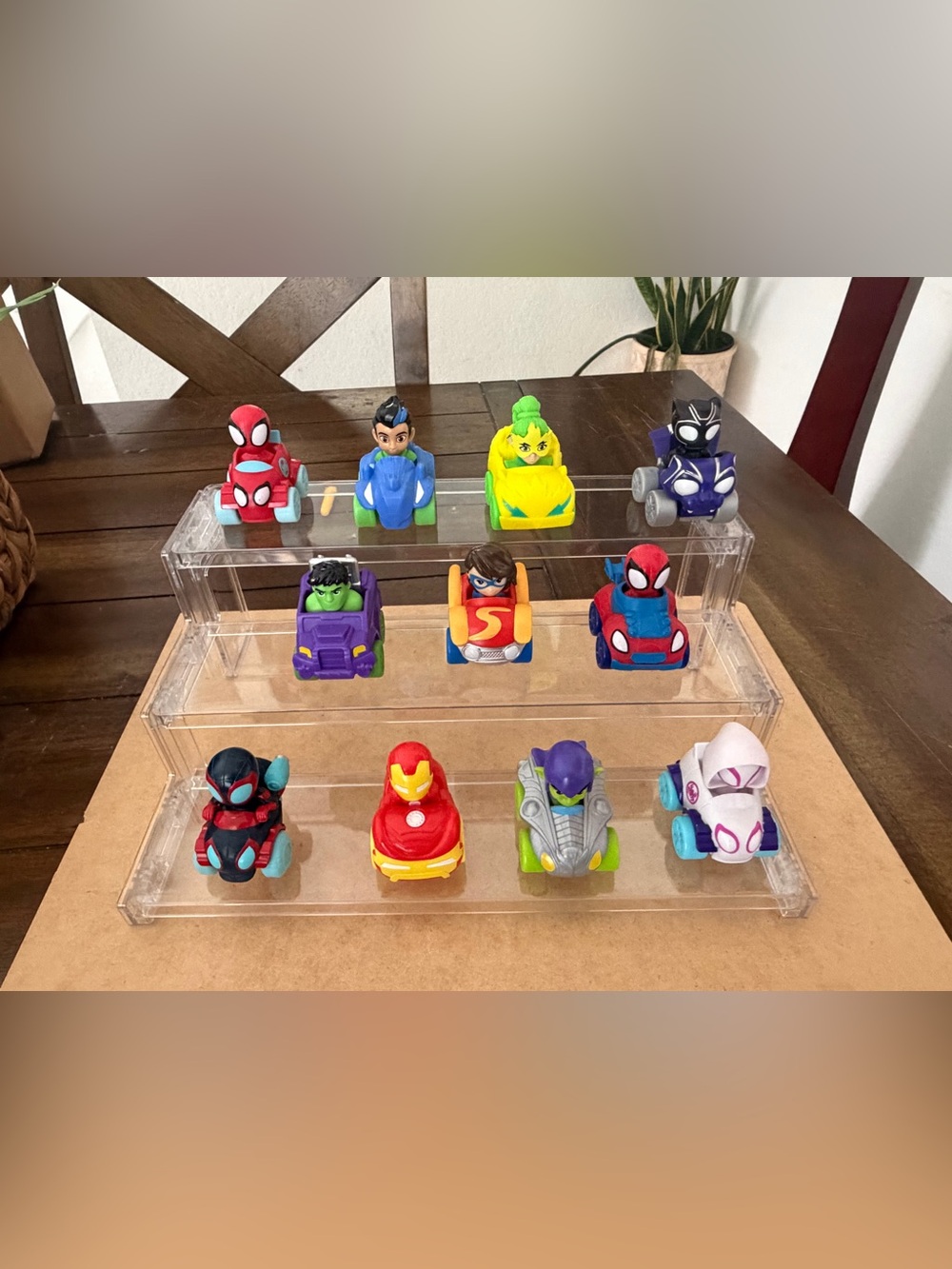 Disney Junior Marvel Spidey and His Amazing Friends Amazing Minis 11-Pack Cars